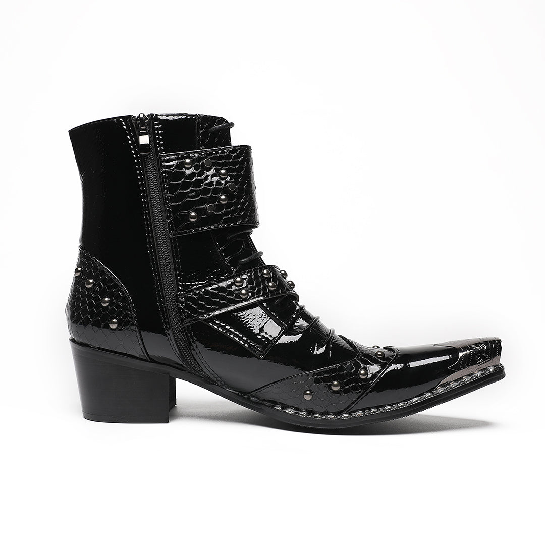 Black Rivet Pointed Shoes 4019