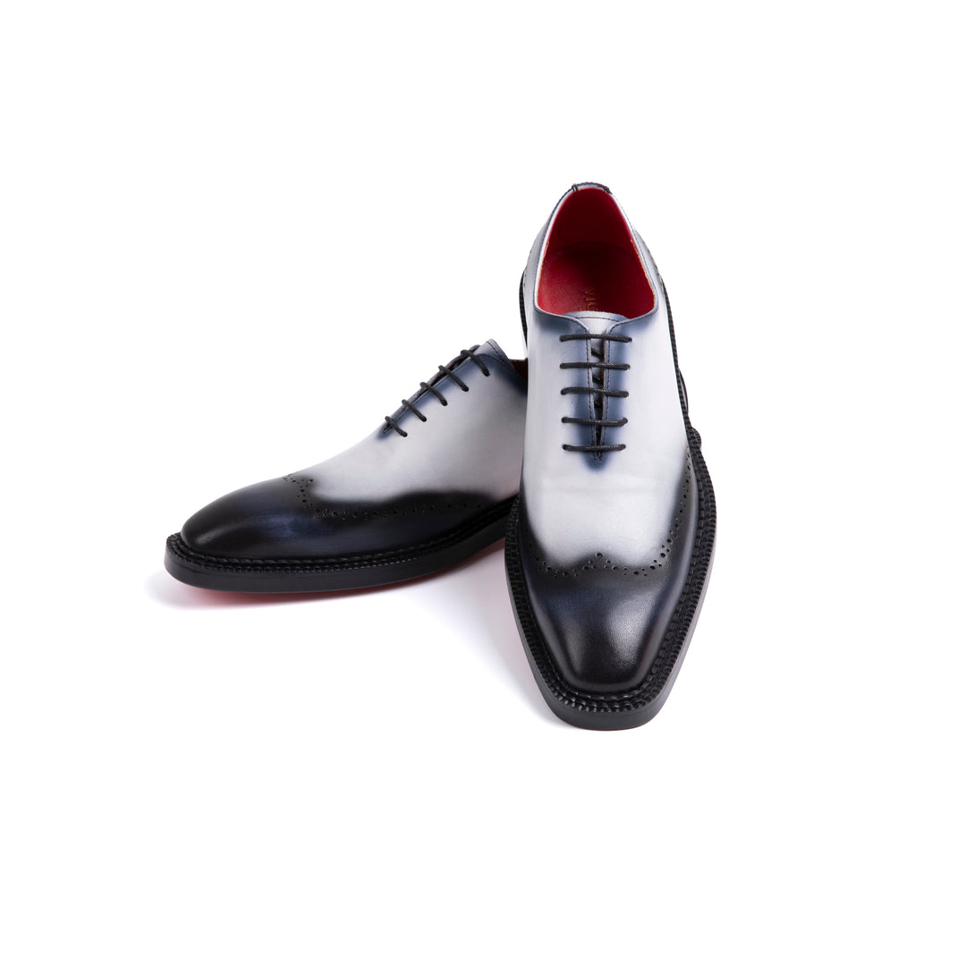 Gradient Carved Dress Shoes VK005